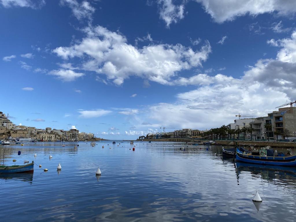 Trendy Seaside Escape 2 Bedroom Penthouse Marsaskala Ngoại thất bức ảnh