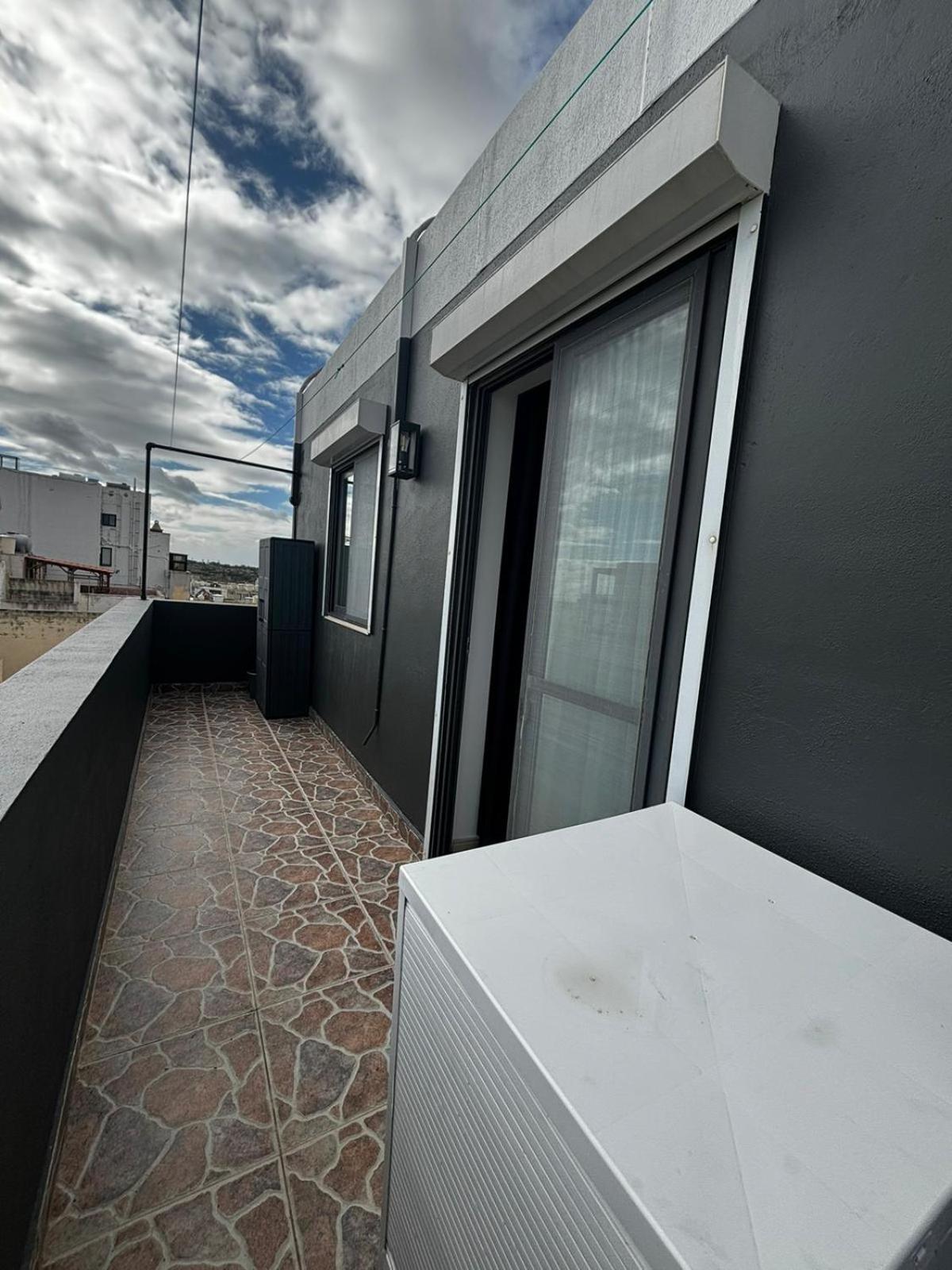 Trendy Seaside Escape 2 Bedroom Penthouse Marsaskala Ngoại thất bức ảnh